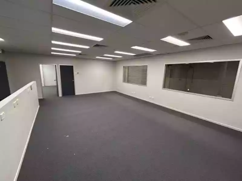 9/210 Robinson Road East