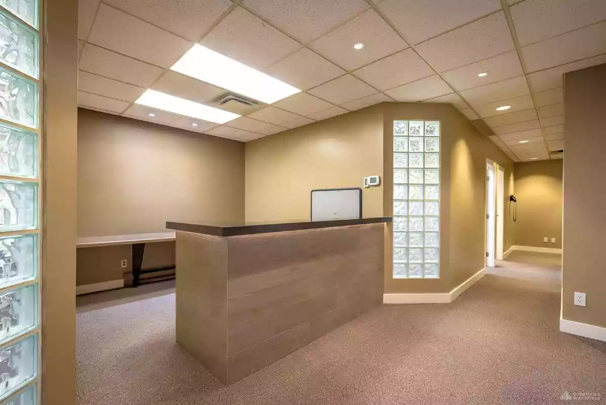 North Vancouver - Warehouse/Distribution