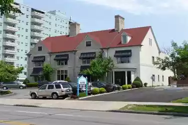 A1-1207 Delaware Avenue