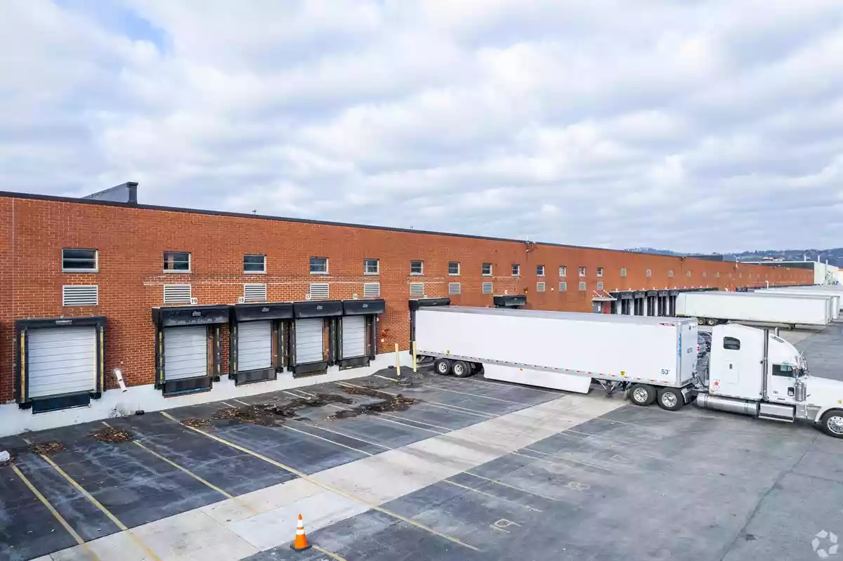 York - Warehouse/Distribution