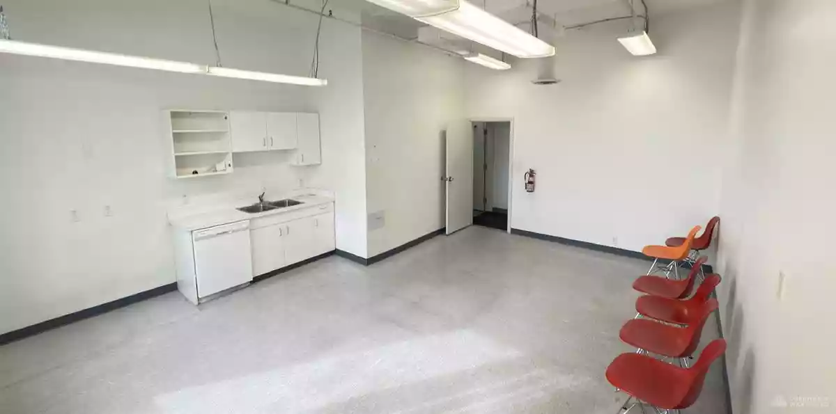 Vancouver - Warehouse/Distribution