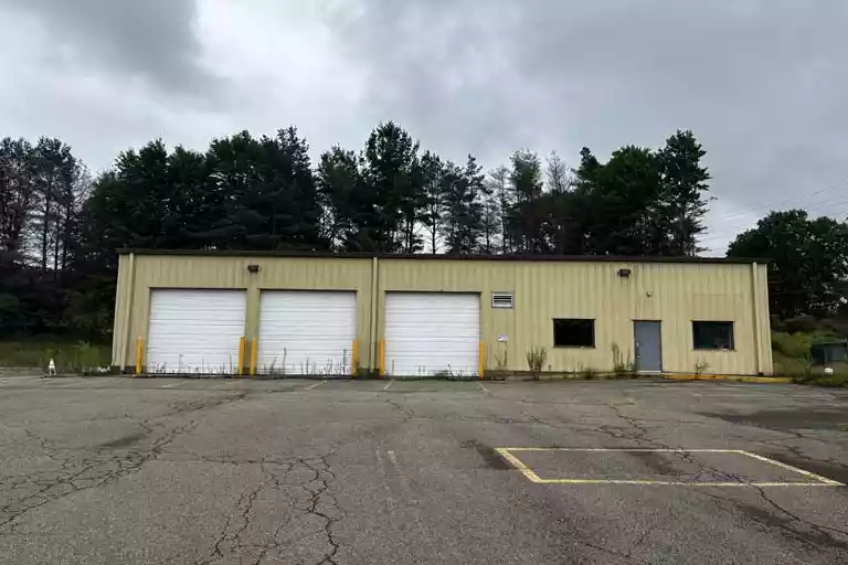 A1-2504 South Dow Street