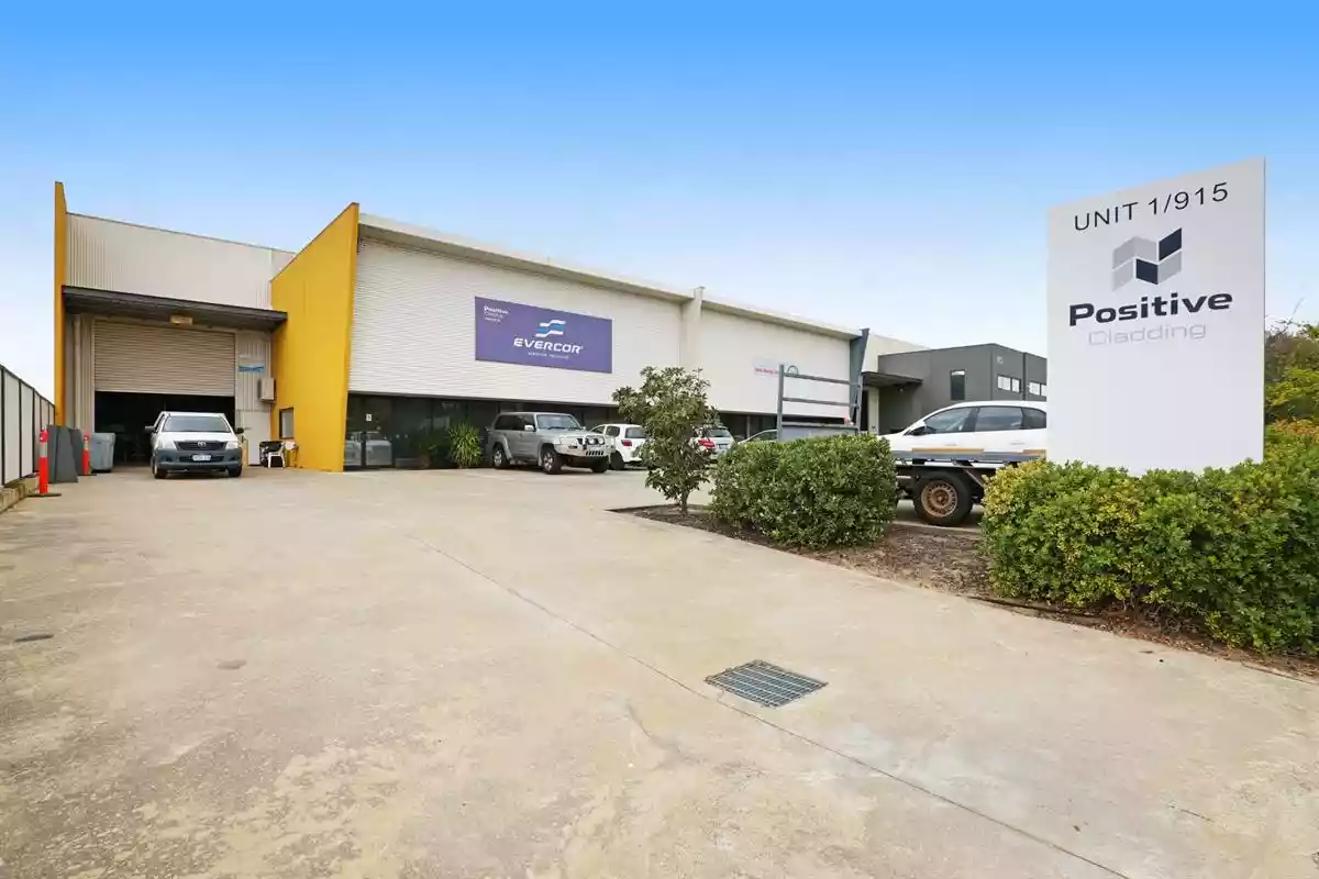 Unit 1/915 Cockburn Road