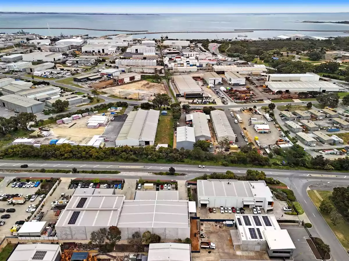 Unit 1/915 Cockburn Road