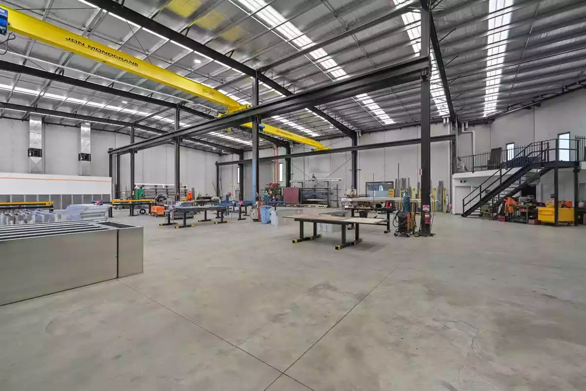 9 Trade Place