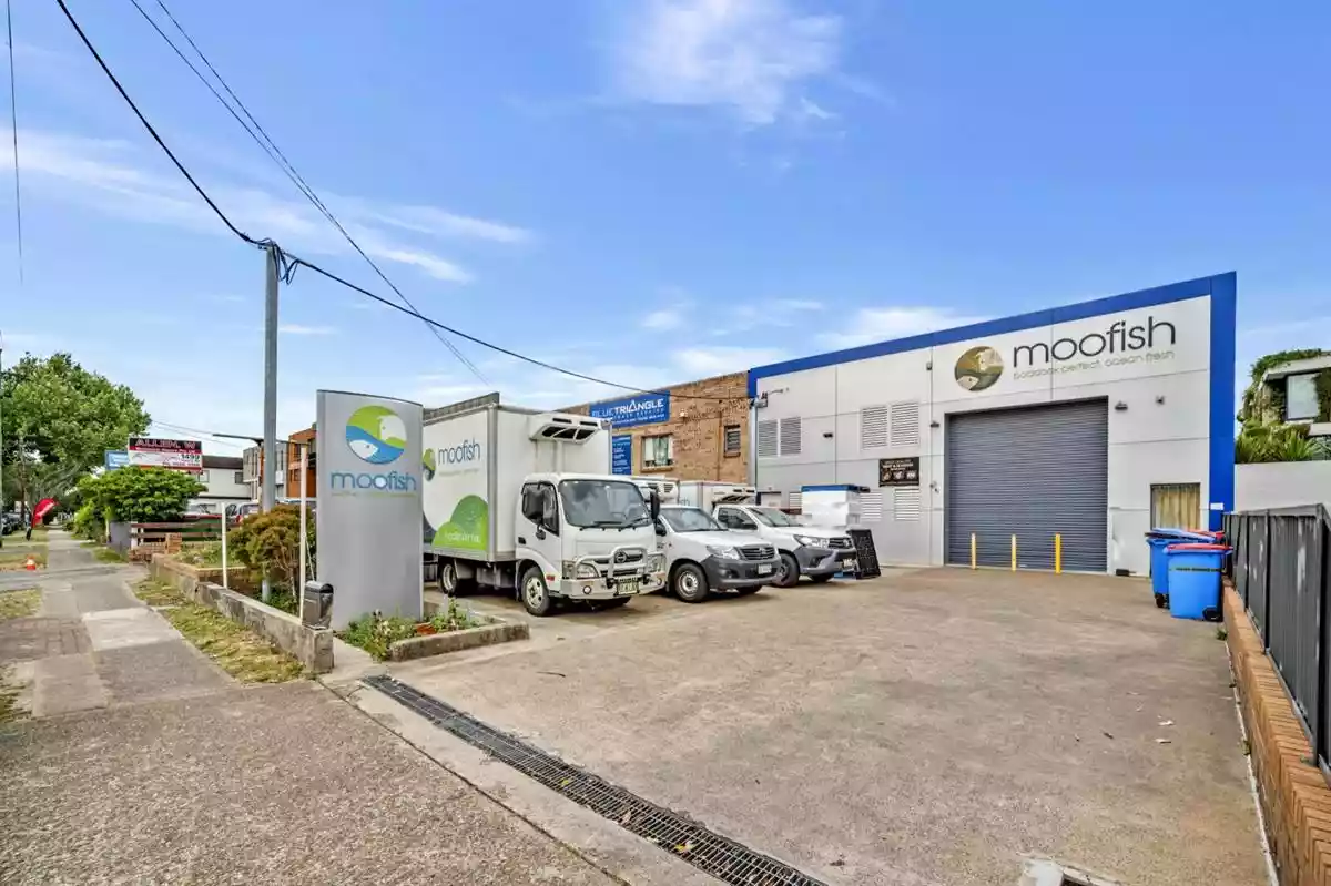 1505 Botany Road