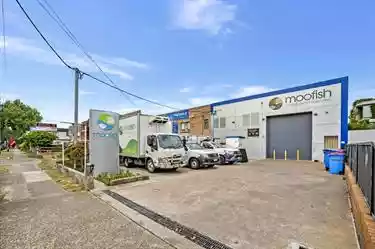 1505 Botany Road