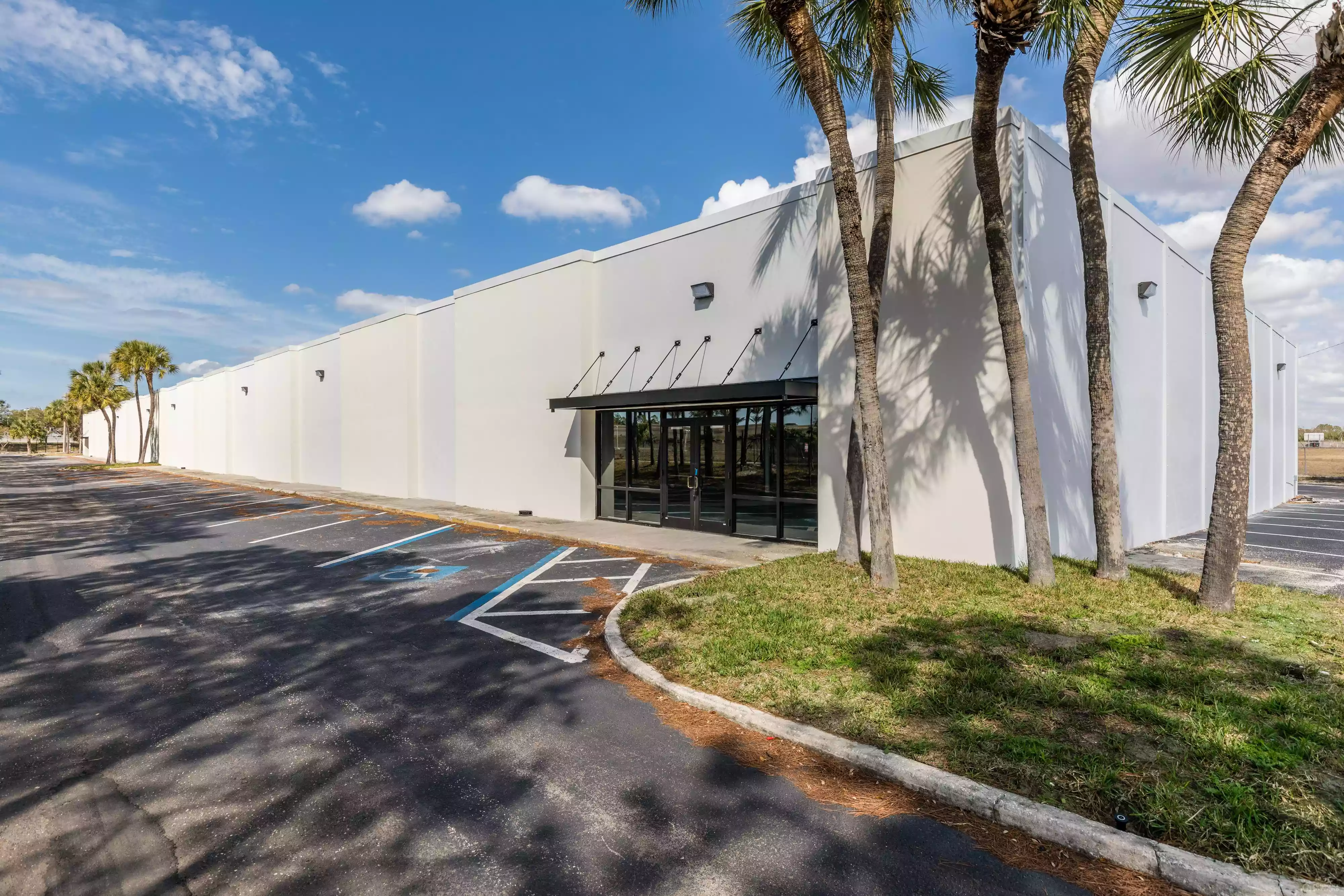 Tampa - Warehouse/Distribution
