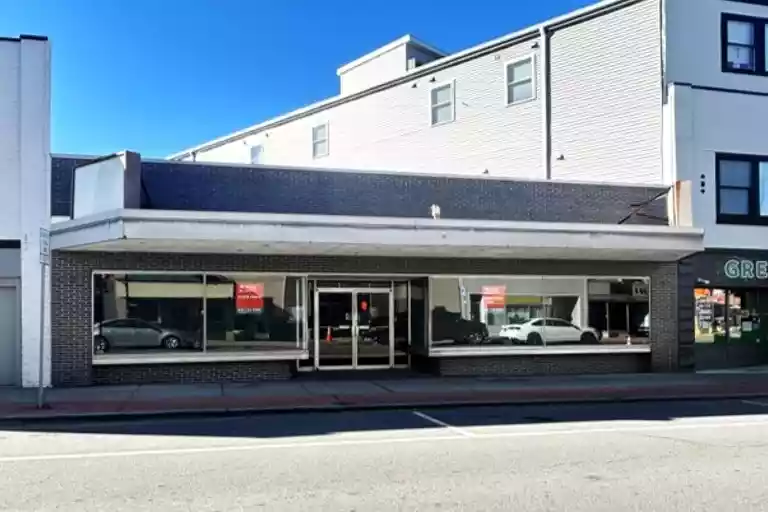 A2-240 Main Street