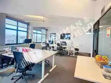 Place Eugène Flagey, 18