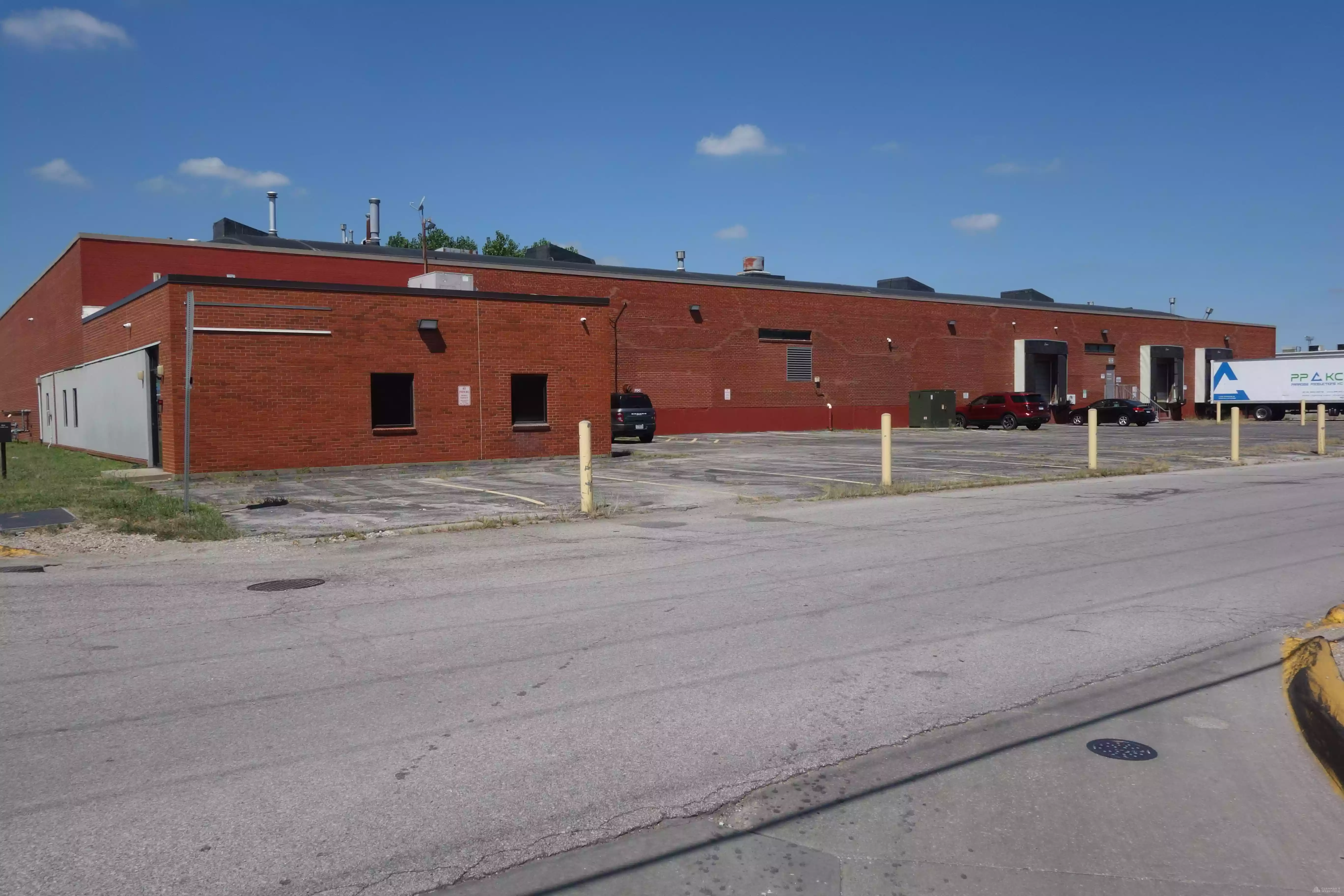 North Kansas City - Manufacturing