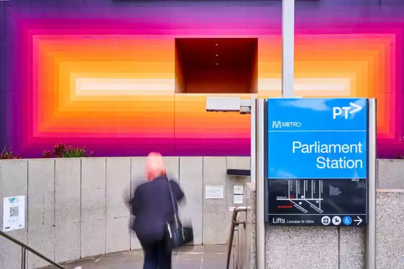 10.01/130 Little Collins St