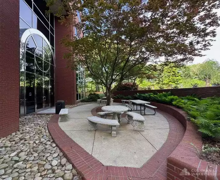 High Point - Office