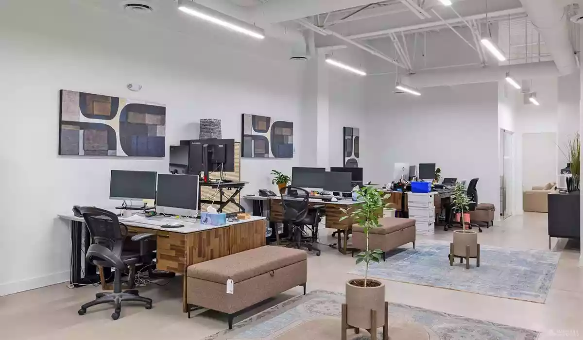 Burnaby - Warehouse/Distribution