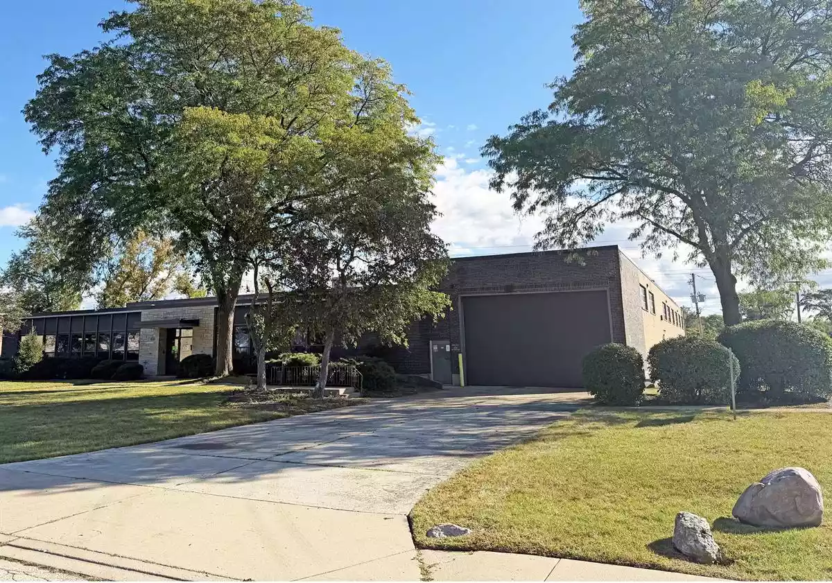 Des Plaines - Manufacturing