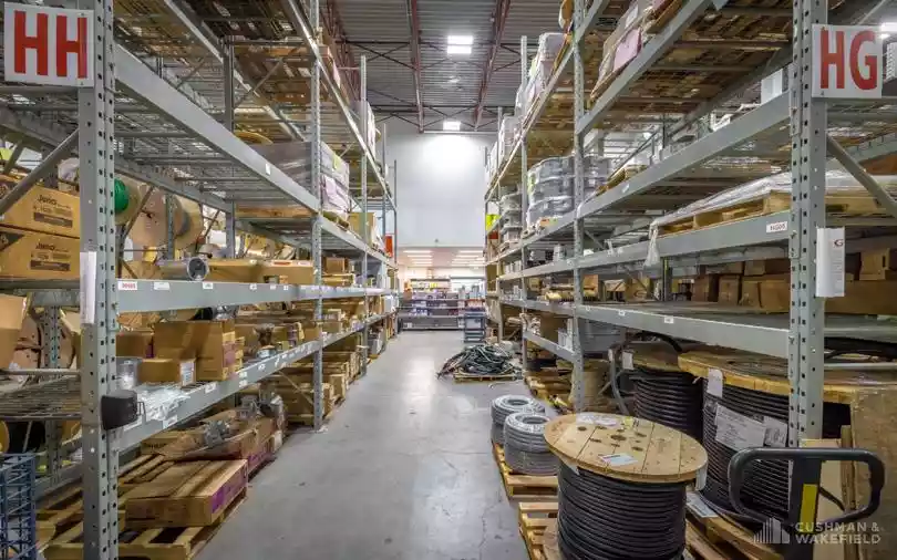 North Vancouver - Warehouse/Distribution