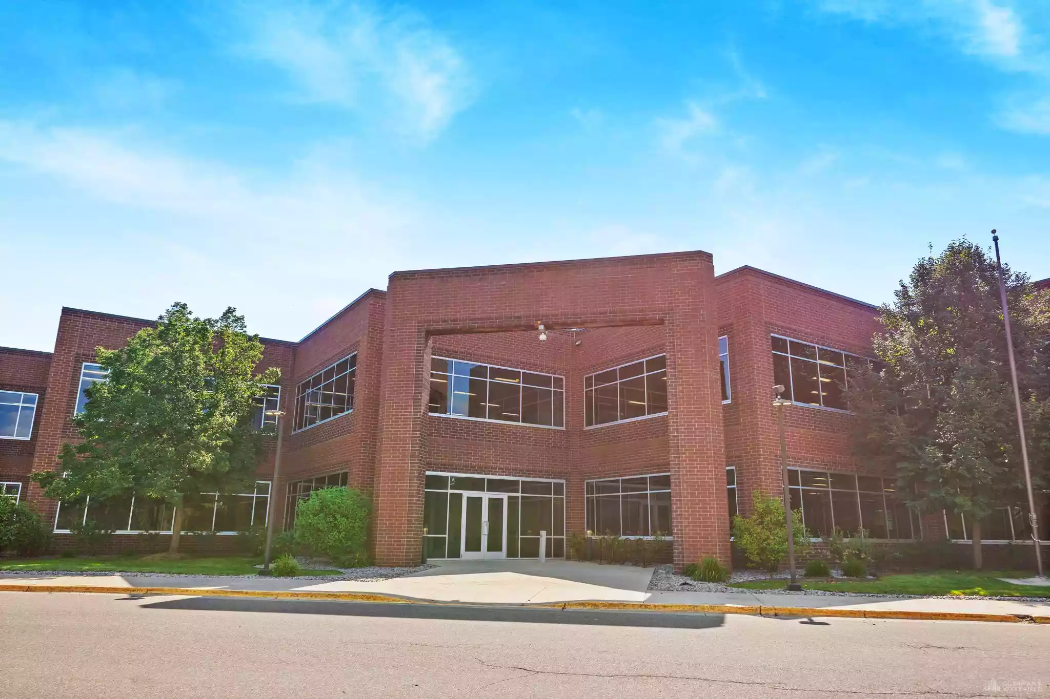 18155 Technology Drive 12125 Technology Dr Office for lease 155560 SF Eden Prairie 55344 | US ...