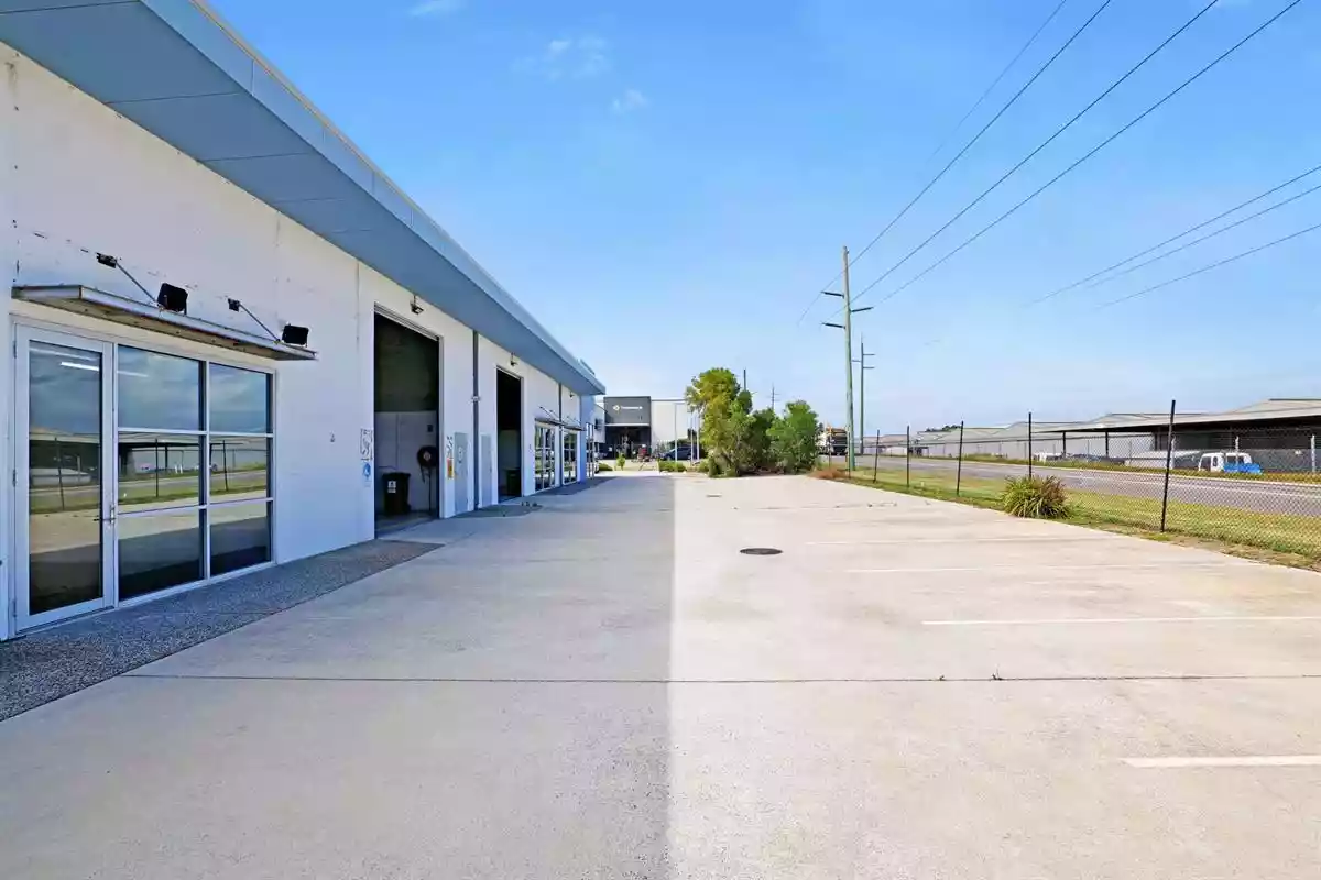 Units 2 & 3/1 Hathor Way