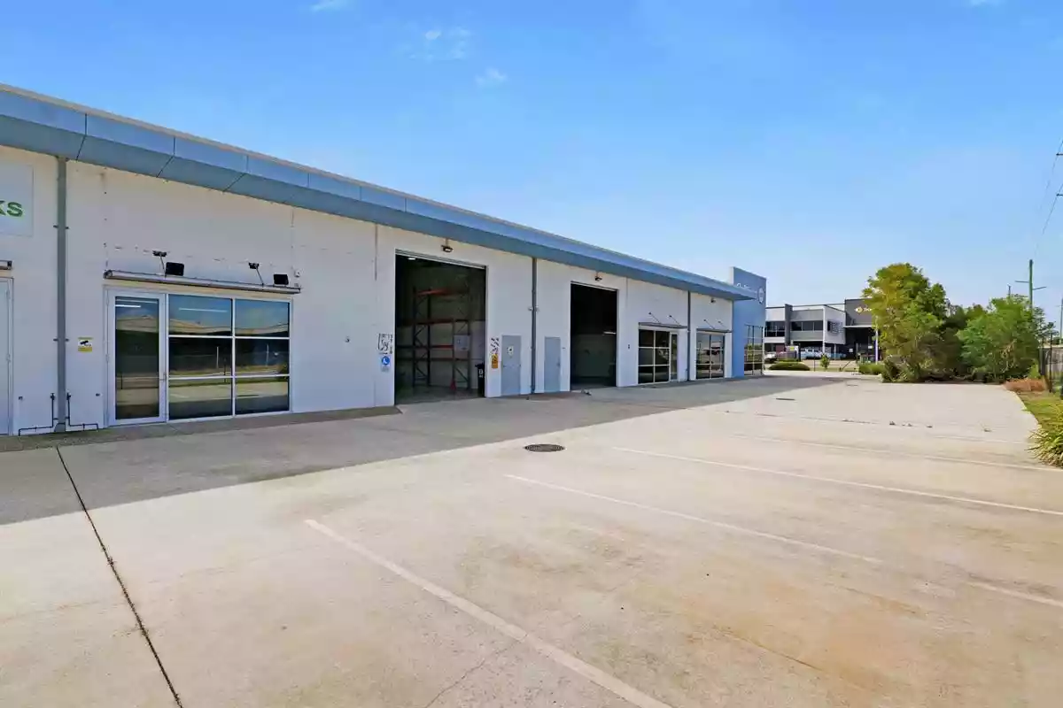 Units 2 & 3/1 Hathor Way