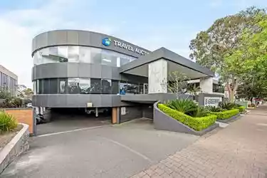 8 Greenhill Road