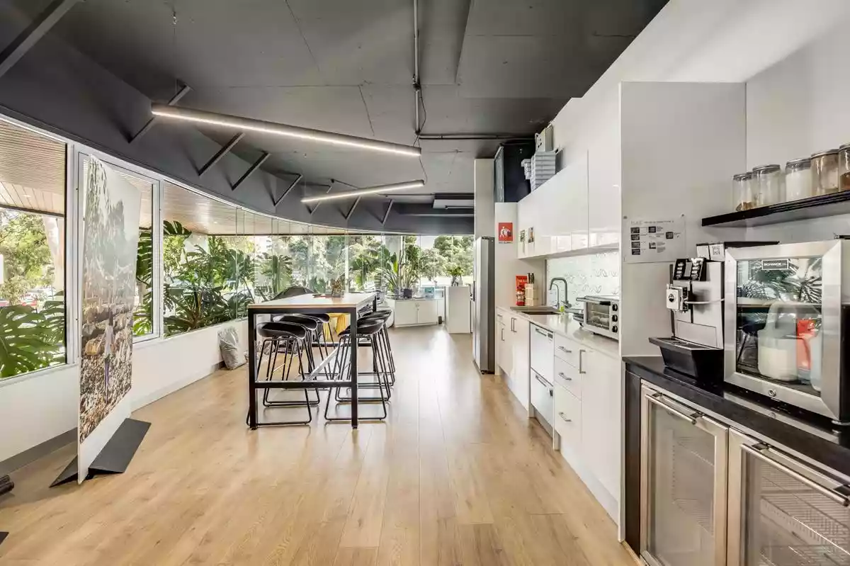 8 Greenhill Road