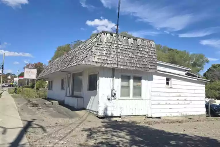 A1-51 Main Street South