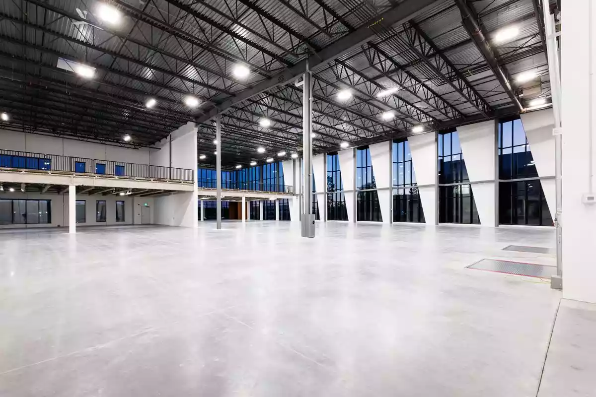 Coquitlam - Warehouse/Distribution