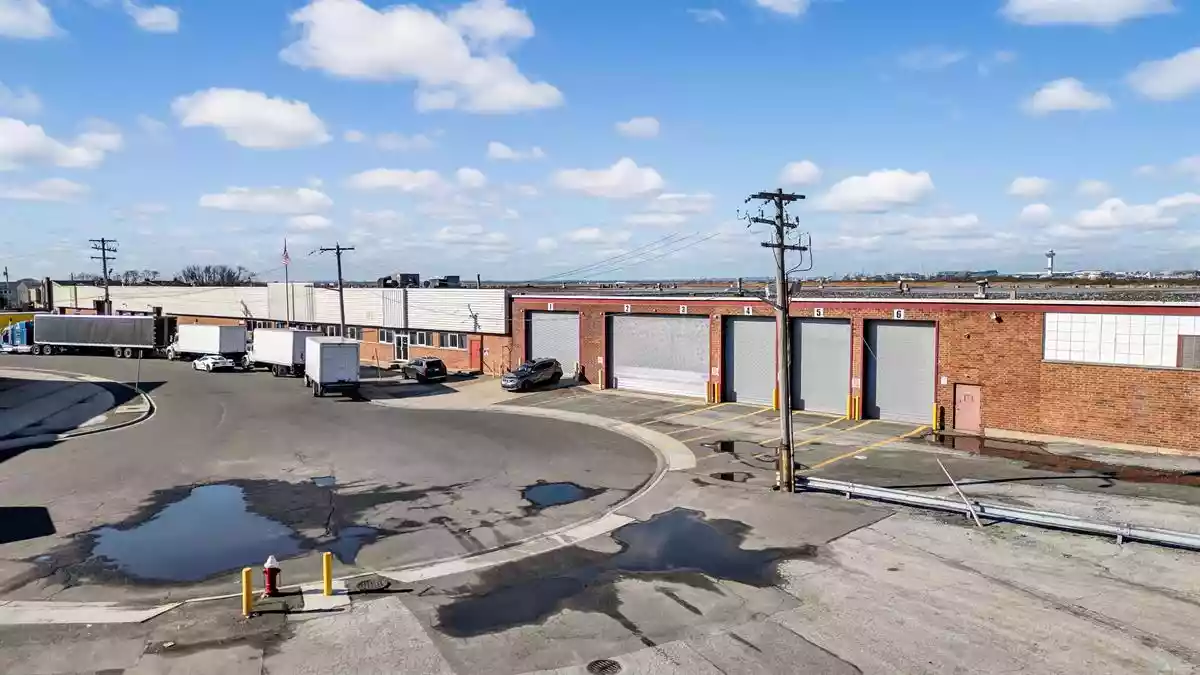 Inwood - Warehouse/Distribution