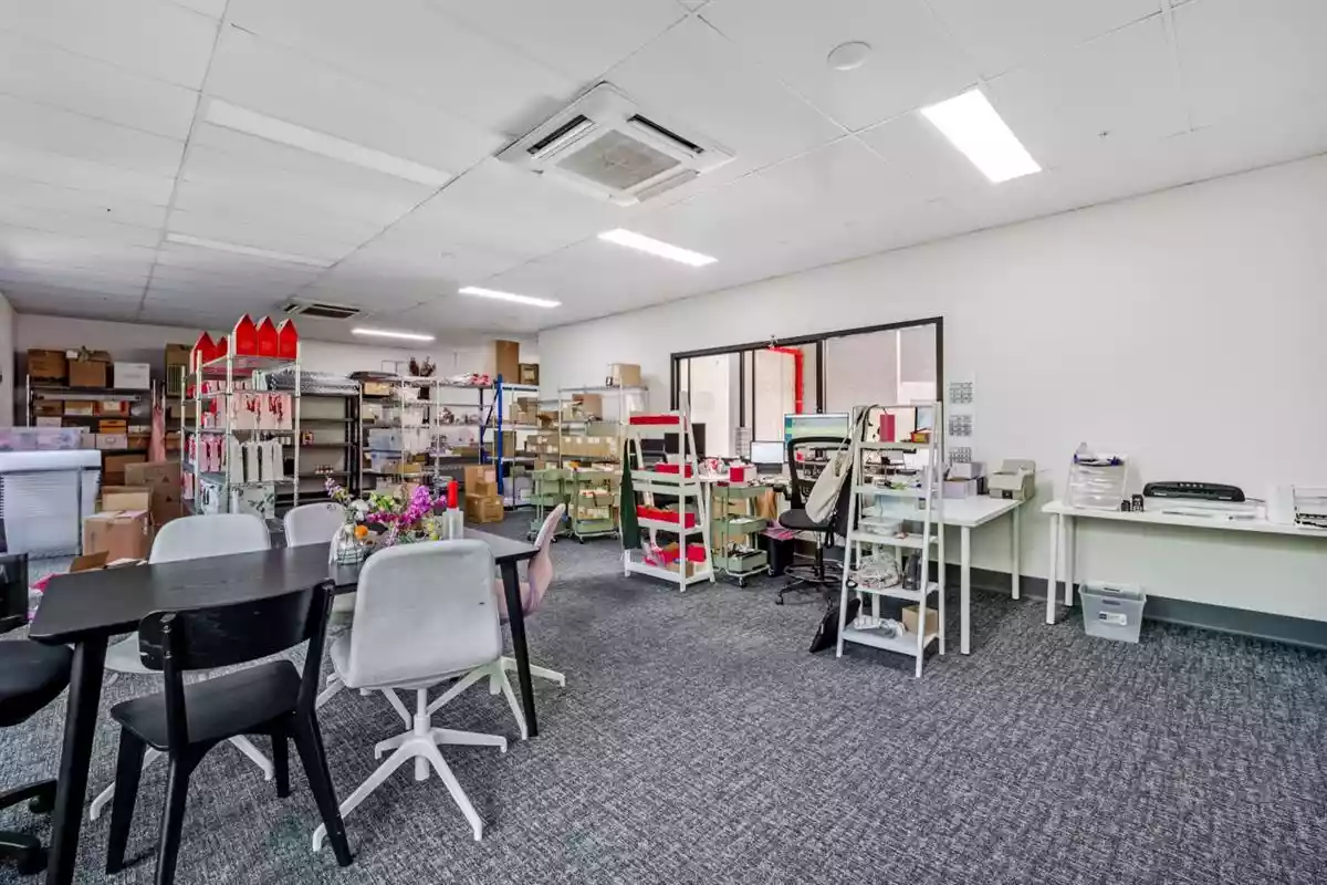 Unit 19/13-15 Baker Street