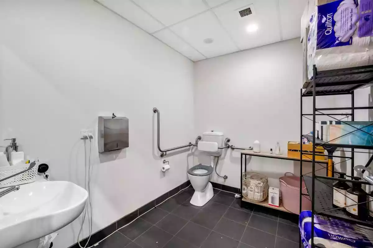 Unit 19/13-15 Baker Street