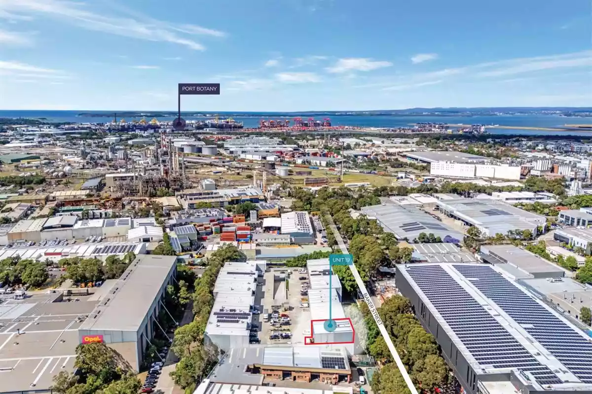 Unit 19/13-15 Baker Street