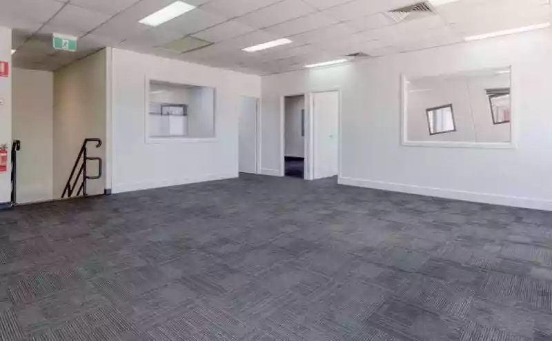 14/210 Robinson Rd E