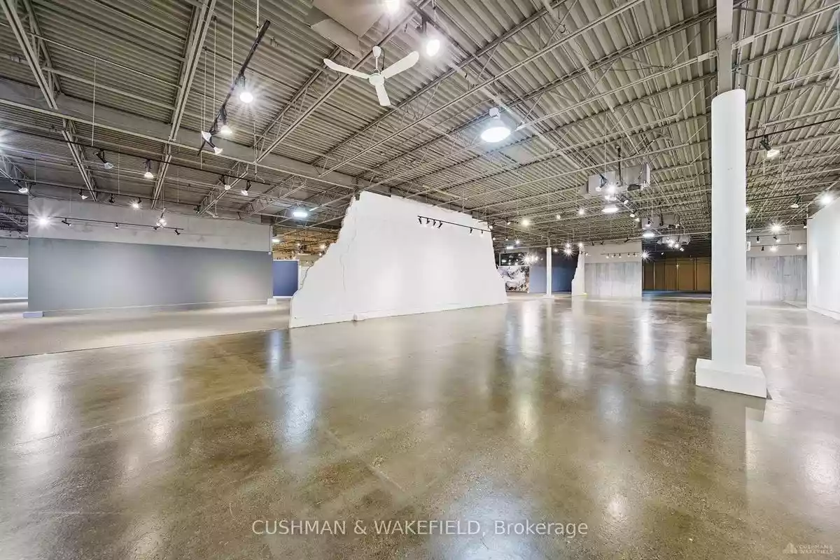 North York - Warehouse/Distribution
