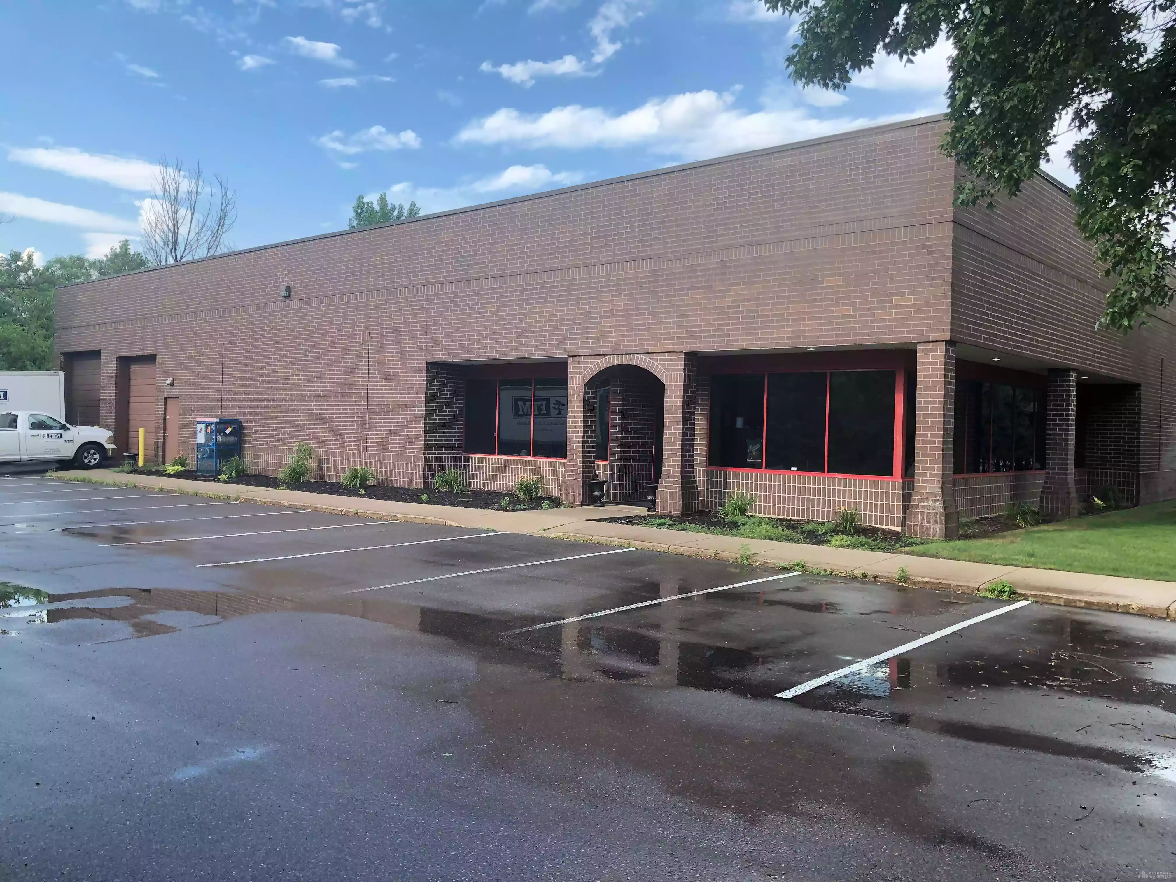 St. Louis Park - Warehouse/Distribution