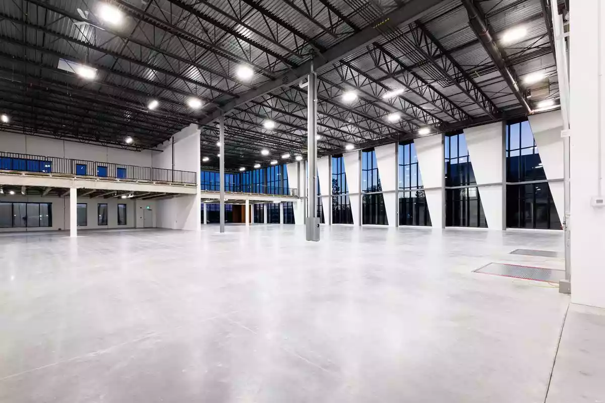 Coquitlam - Warehouse/Distribution