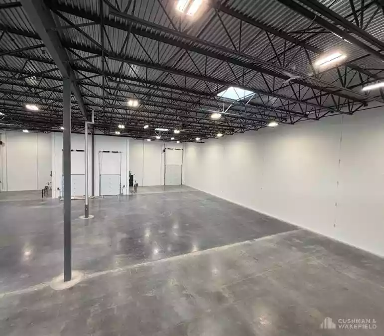 Coquitlam - Warehouse/Distribution