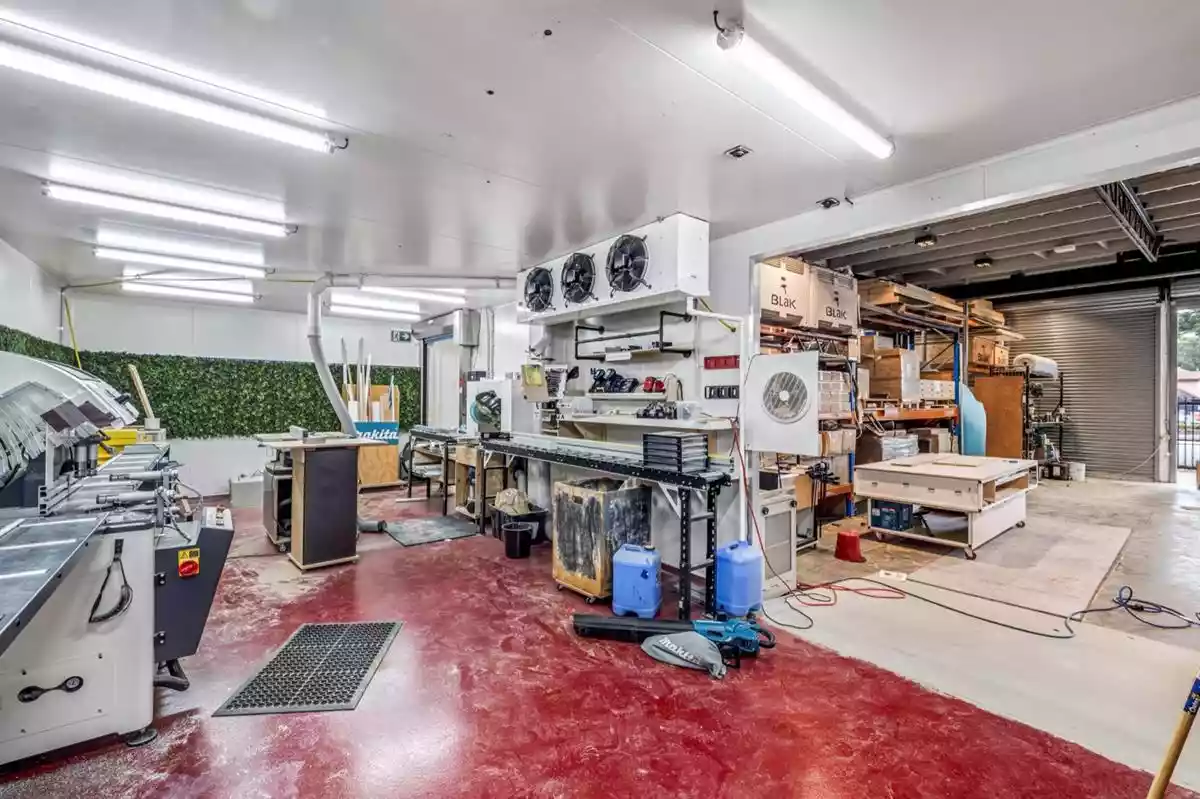 1225 Botany Road