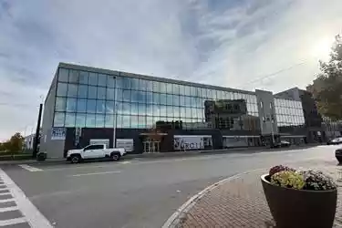 A2-131 Genesee Street