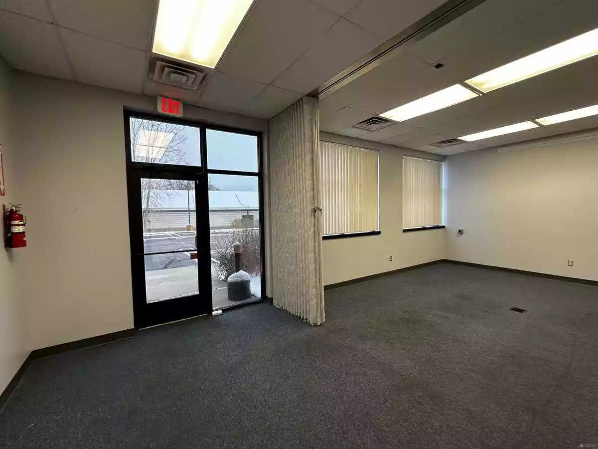 Brighton - Office Service