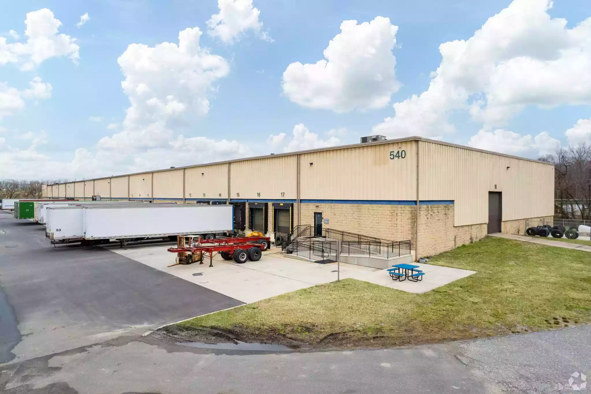 Bridgeport - Warehouse/Distribution