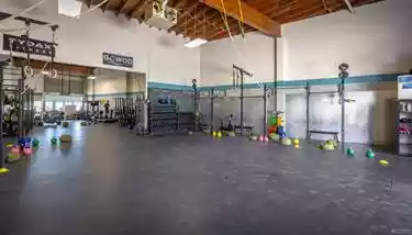 North Vancouver - Manufacturing