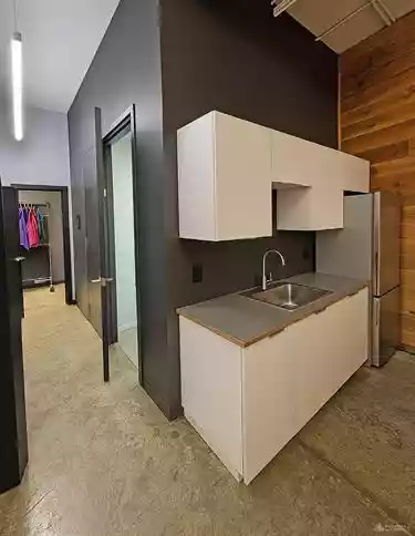 Vancouver - Warehouse/Distribution