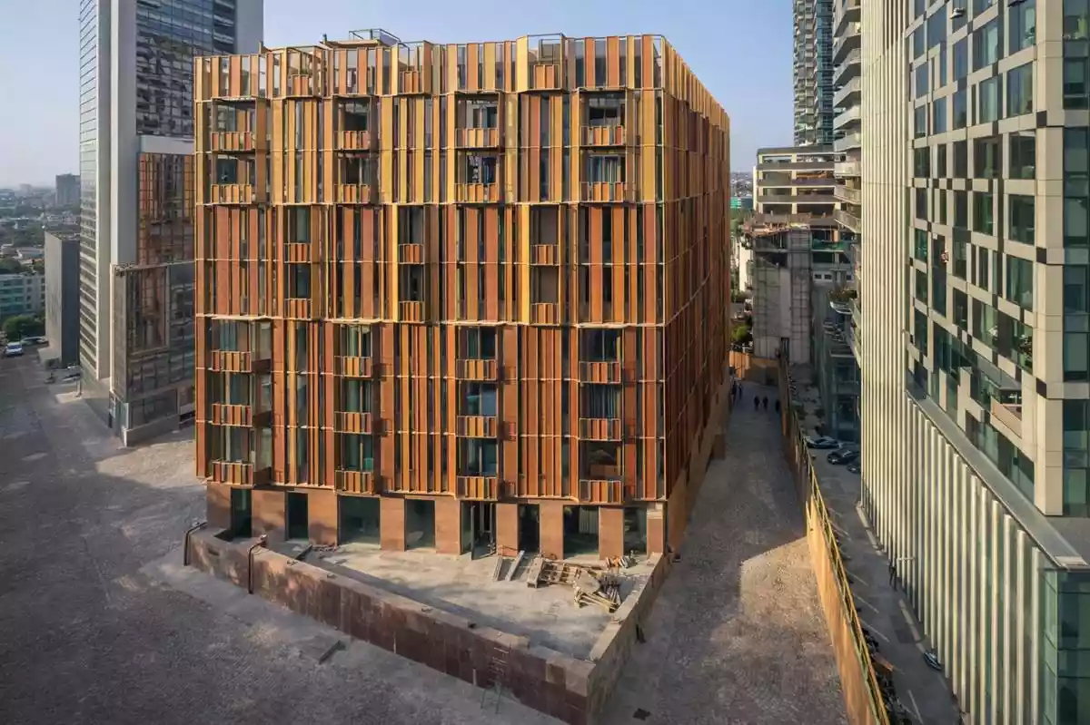 Republic Tower - Commercial Space for Lease in Noida3