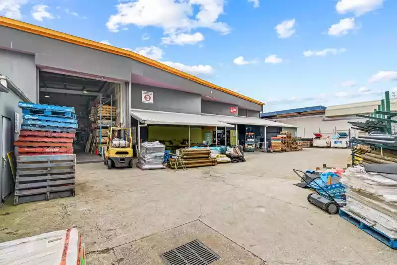 1/1908 Sandgate Road