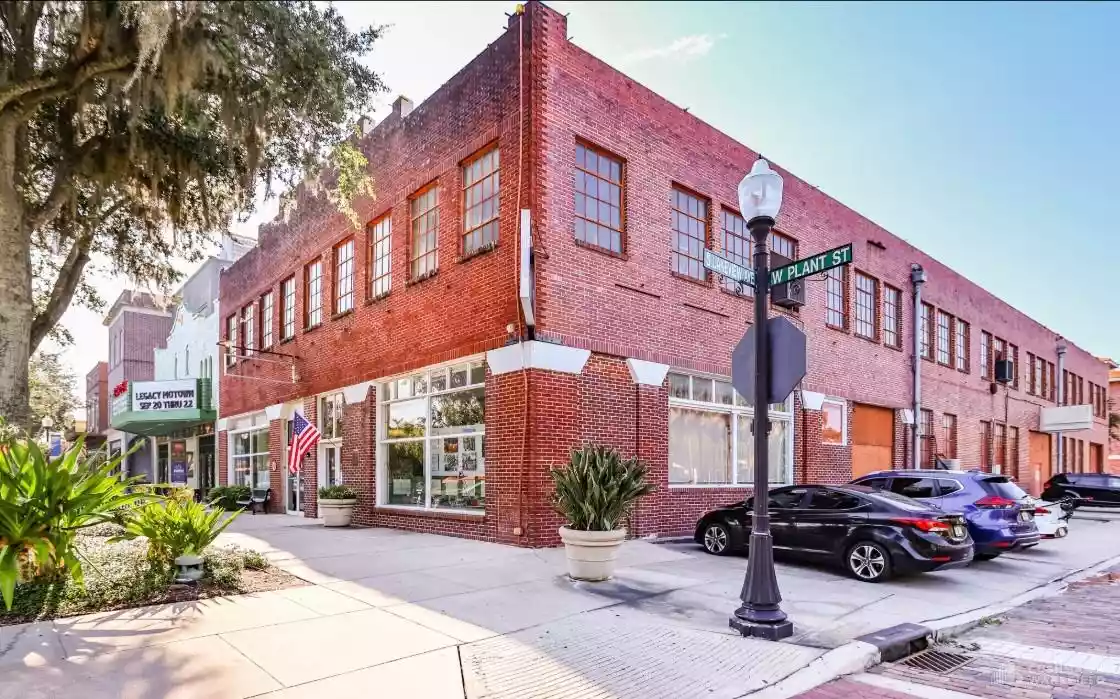 Winter Garden - Retail