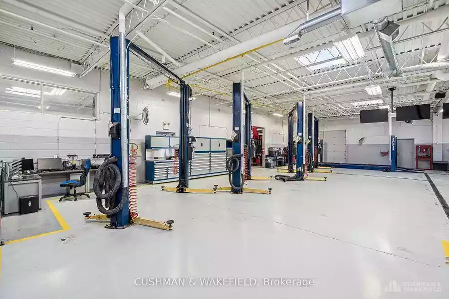 North York - Warehouse/Distribution