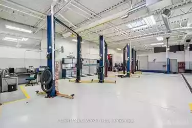 North York - Warehouse/Distribution