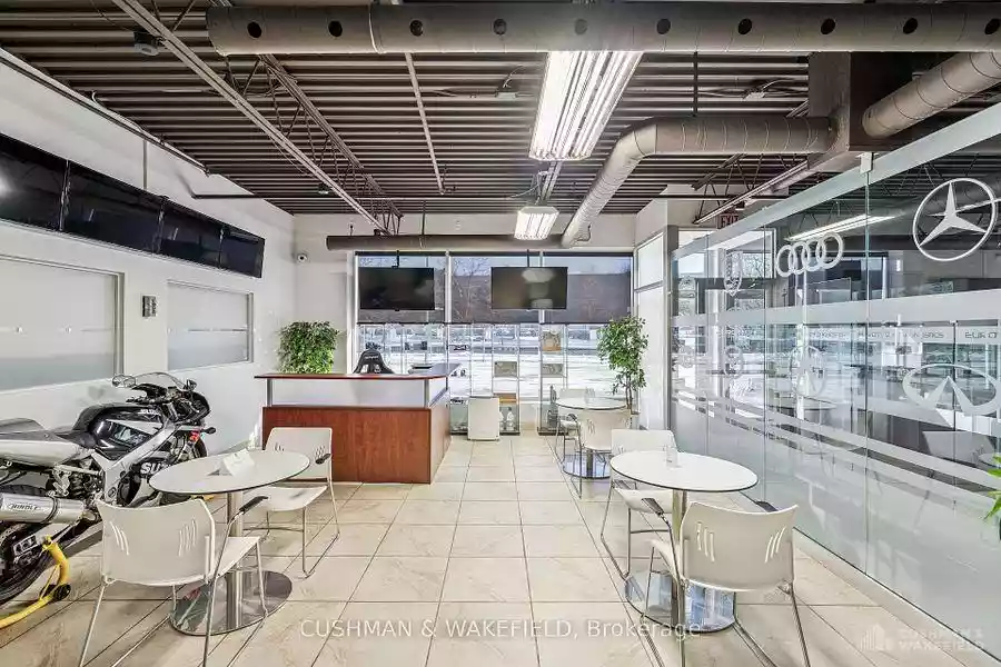 North York - Warehouse/Distribution