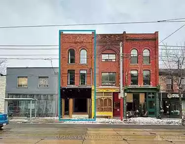 Toronto - Street Retail