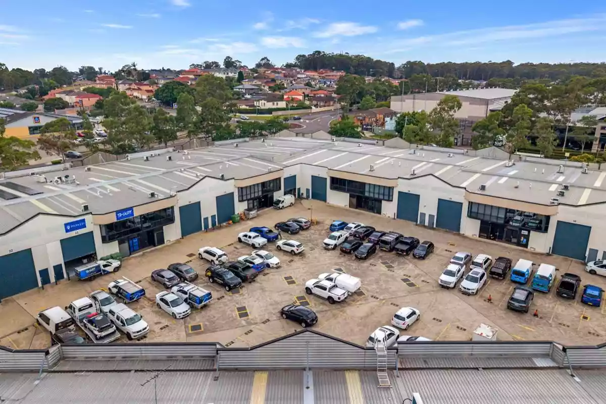 27/70 Holbeche Road